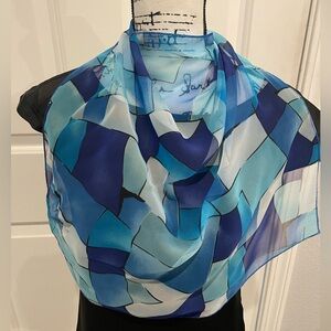 Elegant Blue Patterned Scarf